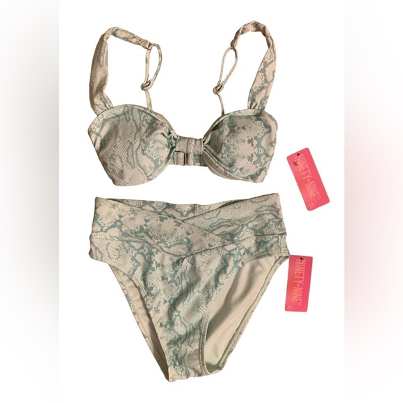 Juniors Ninety-Nine Bikini Swim Suit Top & Bottoms, size XS, NWT, green & white - Picture 3 of 9